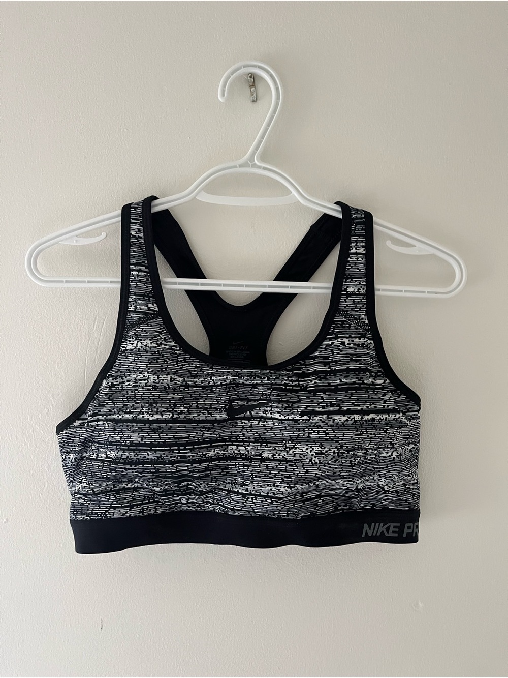 Nike Pro Black & White Printed Sports Bra, includes removable cups